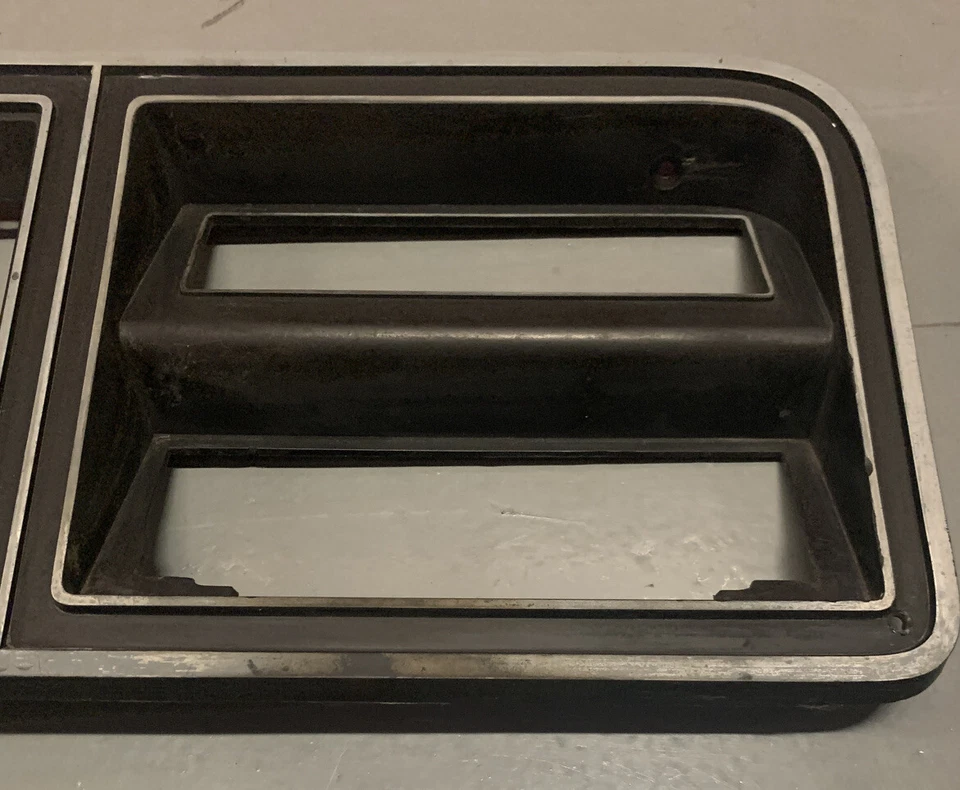 Cuadro de instrumentos negro Ford Truck F-100 Custom F100 73-79 bisel tablero moldura 1976 Foto 2 de 4