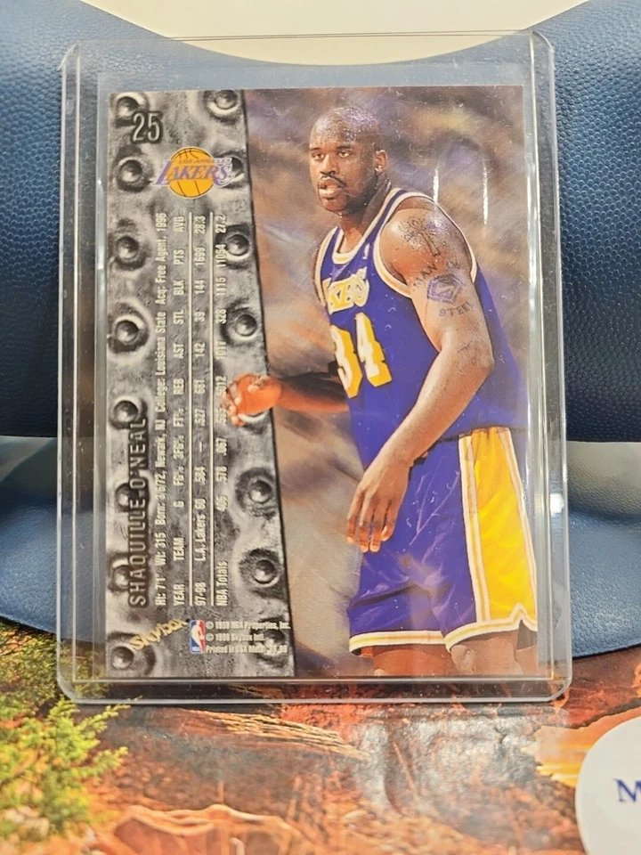 1998-1999 Skybox Metal Universe Shaquille O’Neal #25 - Image 4 of 4