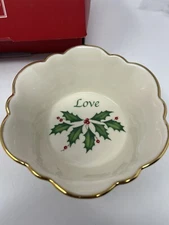 Lenox Holiday "Round Fluted Dish - Love", Ivory Porcelain + Gold, New open box