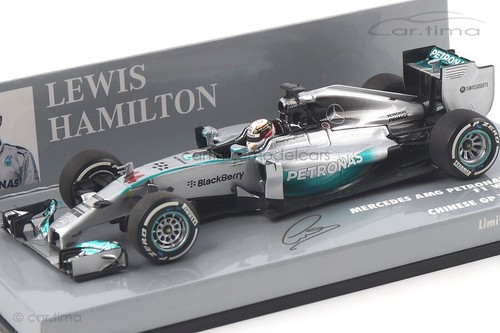 Mercedes AMG Petronas F1 W05 Hybrid Winner China GP Hamilton 2014 Minichamps 1:4 - Picture 2 of 3