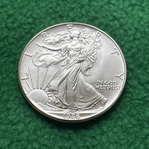 1986 American Silver Eagle - BU .999 Silver - First Year of Issue - Worth a 👀!!