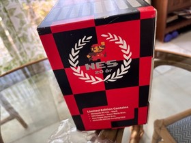 Console DS Super Mario Bros NES 20th Anniversary Nintendo Sweden &eacute;dition limit&eacute;e