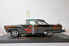 Yat Ming 92139 1955 Ford Fairlane Crown Victoria Black  Road Legends  1:18 Scale