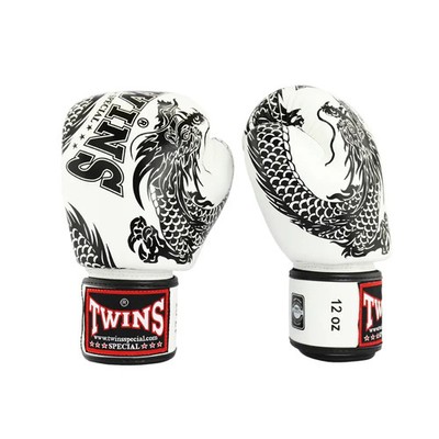 TWINS SPECIAL ボクシンググローブ ドラゴン Twins Boxing set of Gloves, MMA Shorts & Shin pads Twins Special