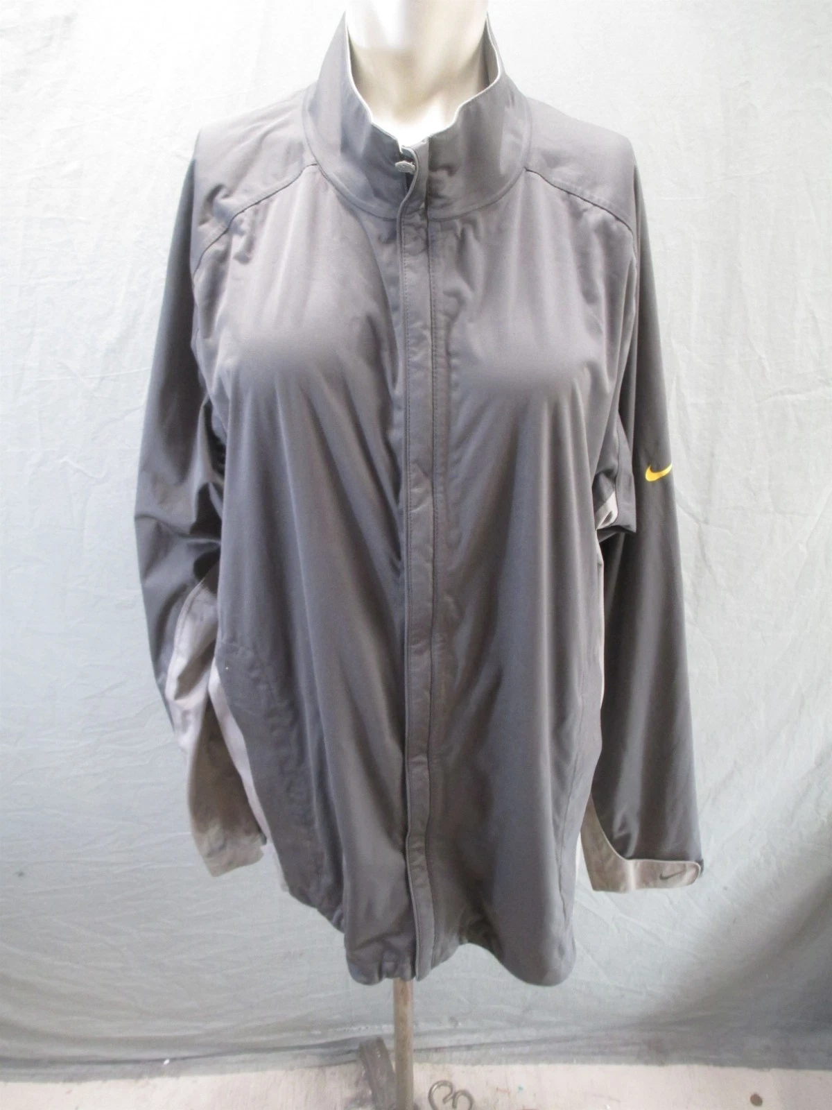 Nike Storm Size XL Mens Gray Storm Fit Drawcord Hem Full Zip Athletic Jacket 107