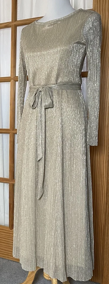 Vestido Anne Klein metálico com cinto 6 bege transparente mangas compridas coquetel casamento - Imagem 2 de 4