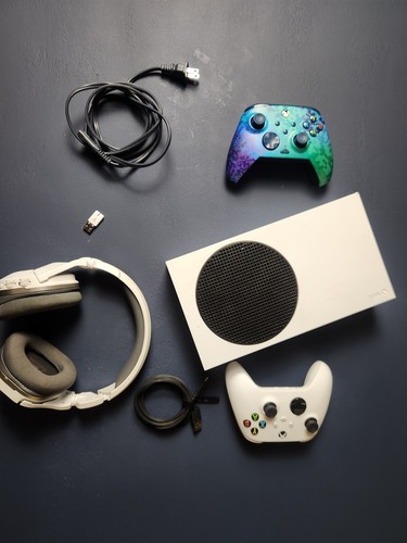 Consola Microsoft Xbox Series S Blanca 512 GB con Mando / HDMI - Excelente