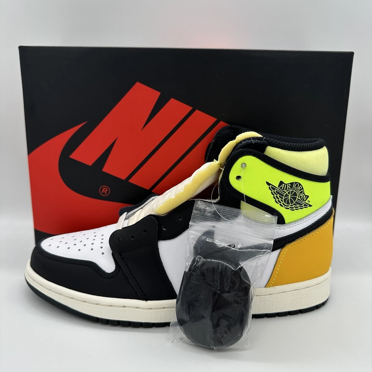 Jordan 1 Retro High OG Volt | eBay