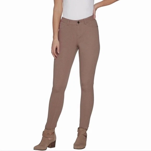 Labijou Women´s Plus Size Stretchy Jeggings Size 2X Tan --A2