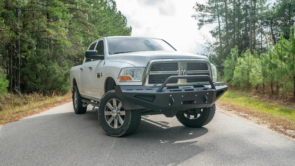 Красный стальной передний бампер Fab Fours подходит для Dodge Ram 2500 3500 HD 2003-2005 годов выпуска - Изображение 4 из 4