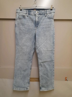 Womens Lee light blue capri jeans w36 l25