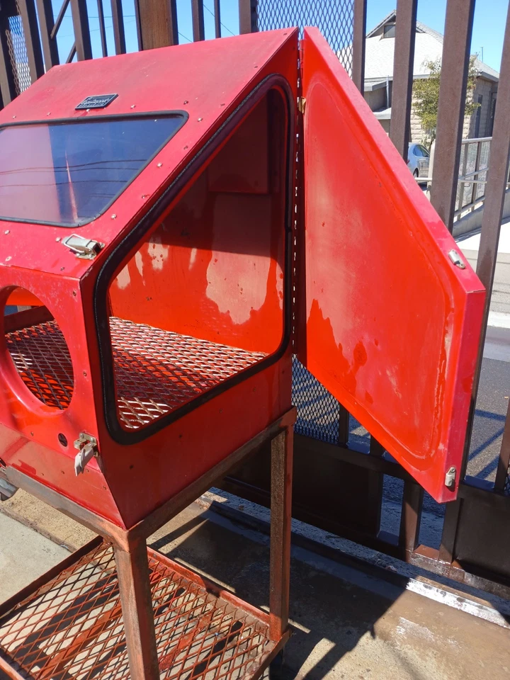 Gabinete de chorro de arena de 60 galones con soporte  Foto 3 de 3