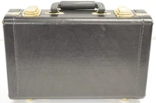 USED UNIVERSAL Bb CLARINET CASE