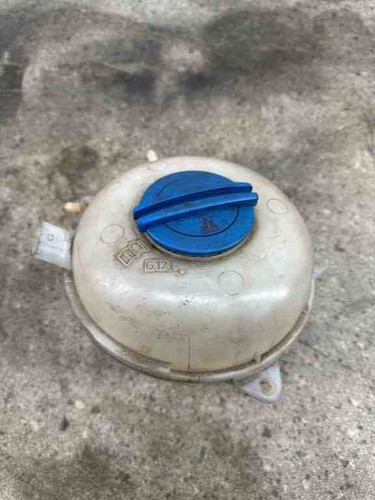 VW MULTIVAN V 7HM, 7HN, 7HF, 7EF, 7EM, 7EN Ausgleichsbehälter 30521990