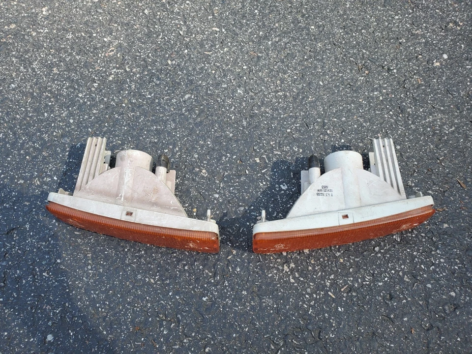 89-90 OEM Nissan 240sx S13 Pasajero y Conductor Luces intermitentes delanteras Pignose Foto 2 de 4