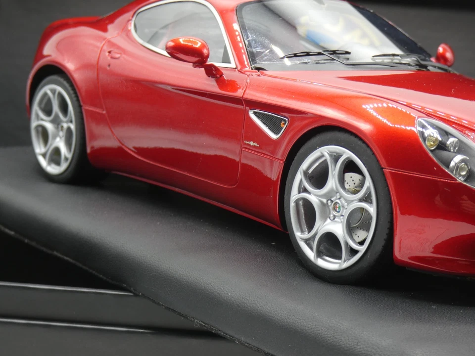 MR Collection Alfa Romeo 8 C competizione - serie limitata 107/200 scala 1/18 - Immagine 3 di 4