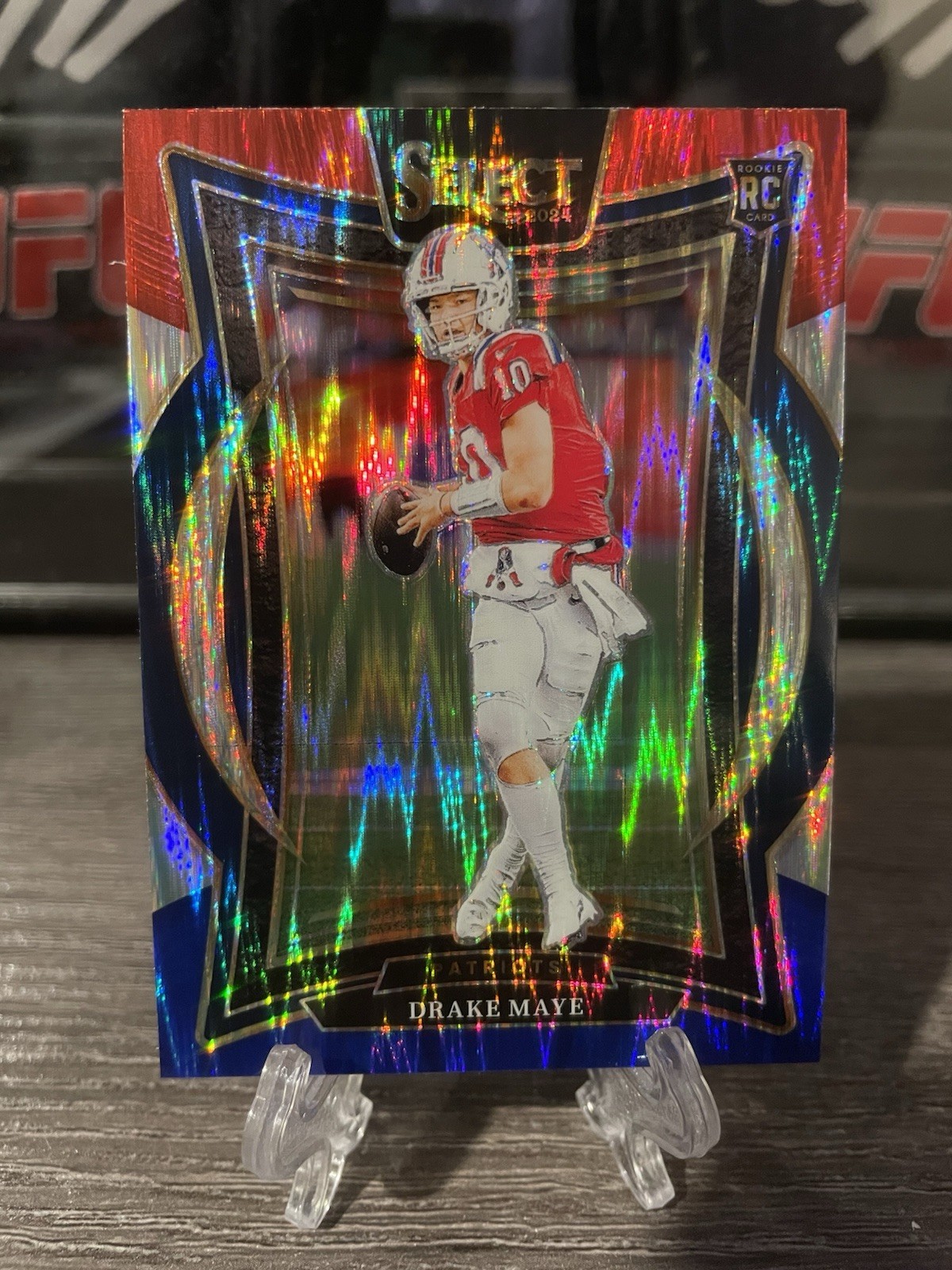 2024 Panini Select - Concourse Drake Maye #27 Red & Blue Shock Prizm (RC)