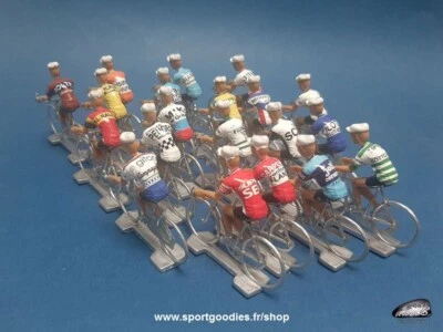 Année 1975 - 20 cyclistes miniatures - Tour de france Giro - Cycling figure - Photo 1/4