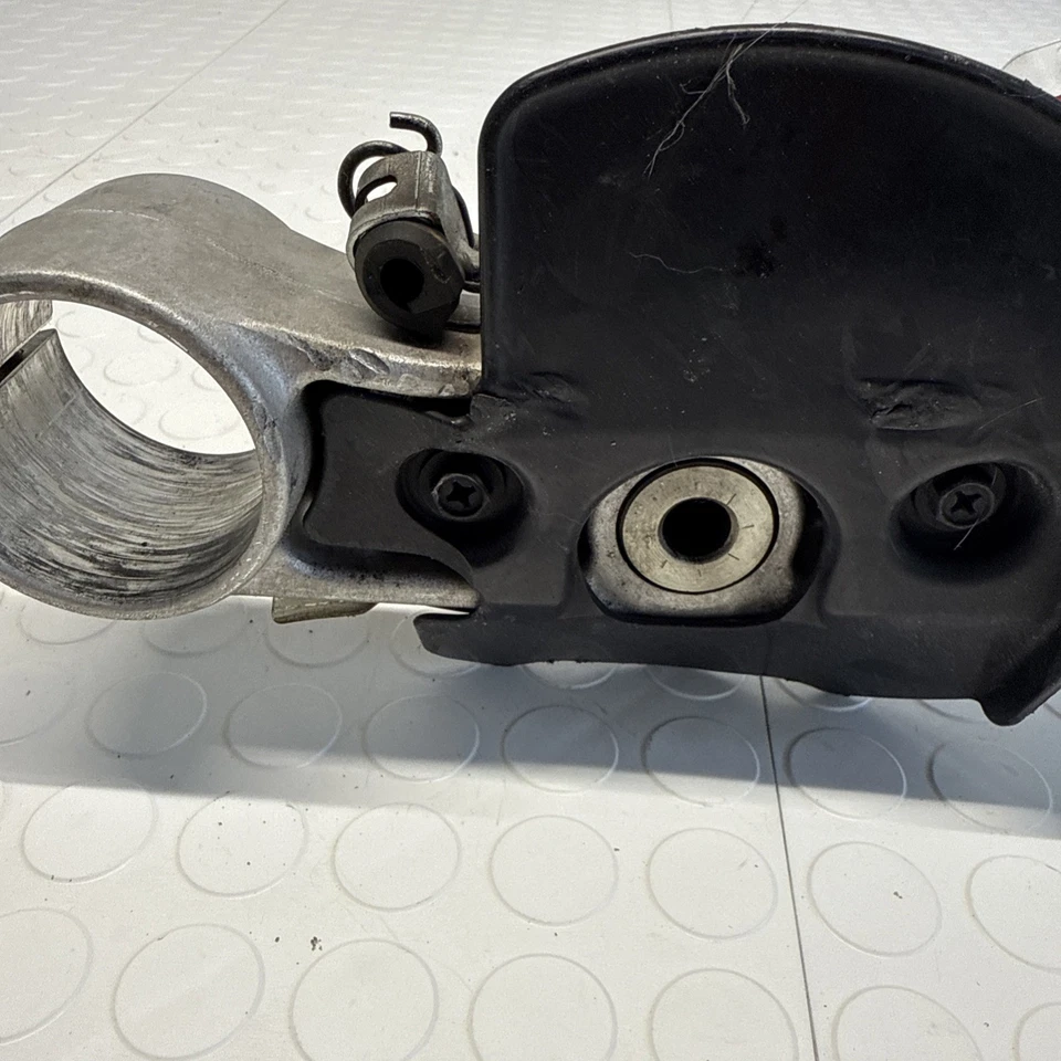 2007-2008 Suzuki GSXR1000 inferior tripla árvore dianteira garfo tubo ponte fabricante de equipamento original - Imagem 4 de 4