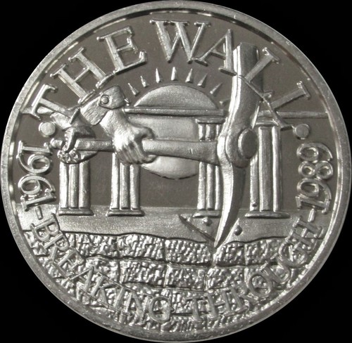 1989 BERLIN WALL 3oz .999 SILVER GERMANY COMMEMORATIVE 51mm MEDALLION