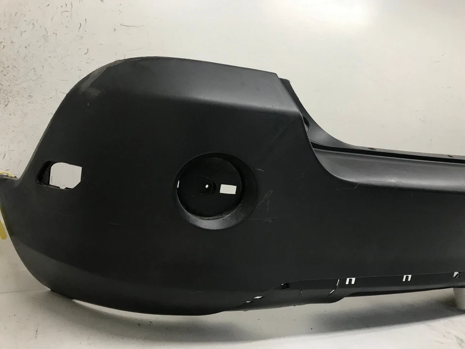 Cubierta de parachoques trasero negra 12-2015 Chevy Captiva Sport LT/Saturn Vue XE (08-10) OEM Foto 4 de 4