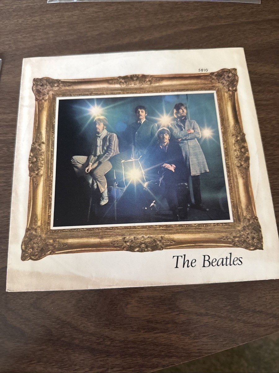 希少　レア　The Beatles Forever サイン入りアートブック The Beatles: Strawberry Fields Forever b/w Penny Lane Pic Sleeve