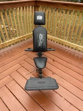 BODY BY JAKE BUN & THIGH ROCKER W/ 4  RESISTANCE BANDS GREAT  CONDTION!!!!!!