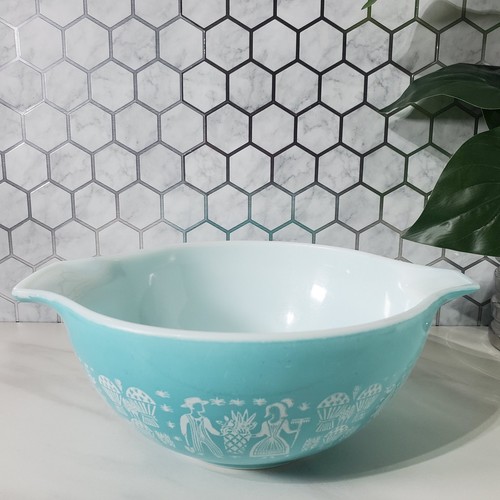 Pyrex Amish Butterprint 1 1/2 QT Large Mixing Bowl 442 Turquoise Cinderella - Picture 9 of 17