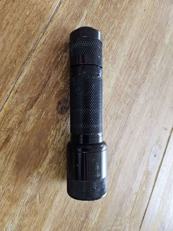 Vintage Laser Products Sure Fire 6P Flashlight incandescent