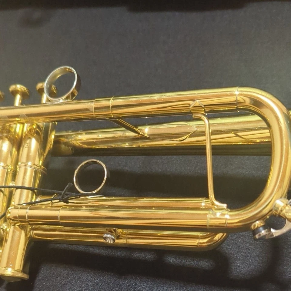 YAMAHA YTR-8340EM Eric Miyashiro YAMAHA YTR-8340EM Trumpet Eric Miyashiro Model - Image 3 of 4