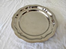 Plat de service rond en acier inoxydable 24,5 cm de diamètre