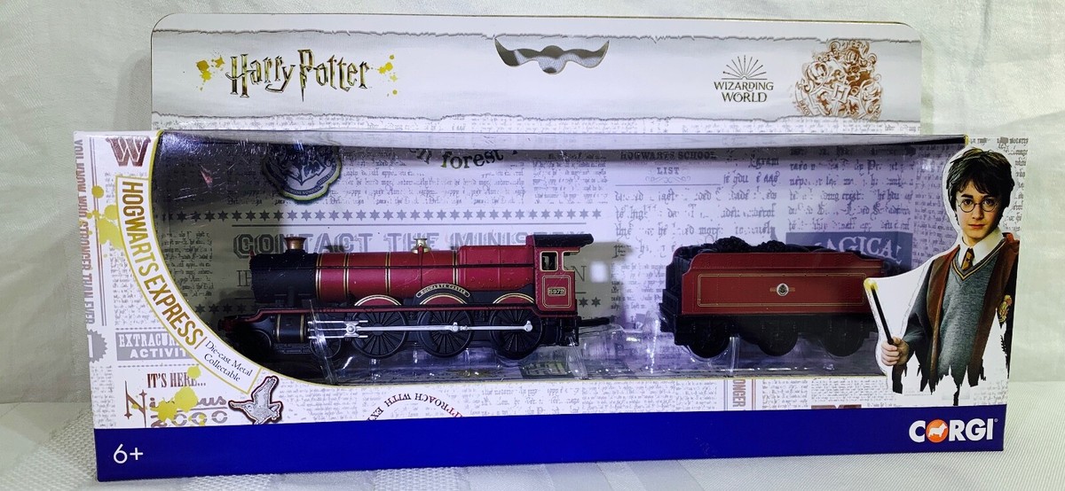 Corgi Harry Potter Hogwarts Express Train Engine Train Car 1:100 Diecast  NEW