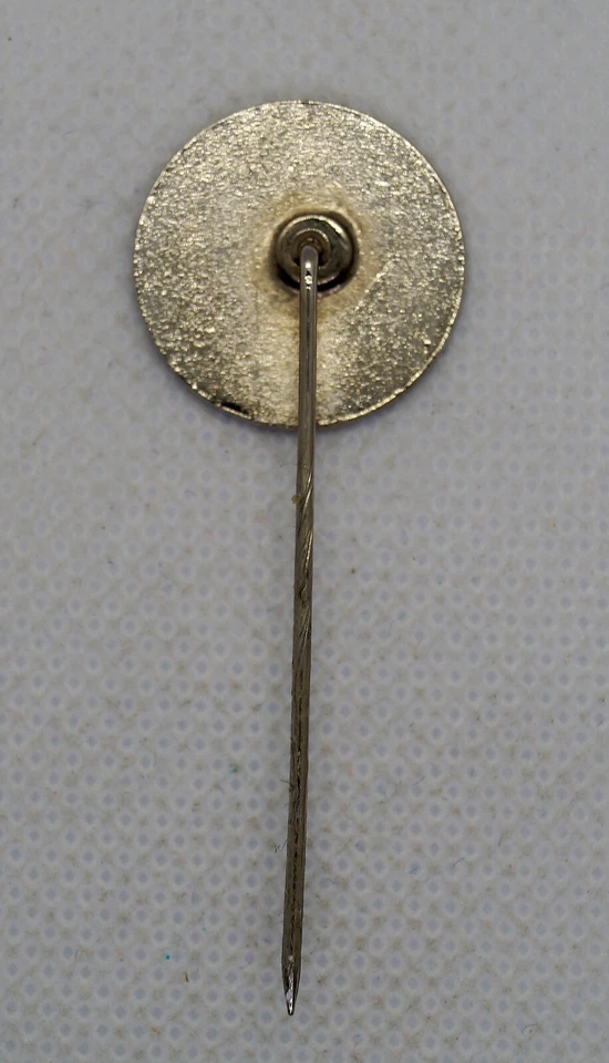 El Salvador Football Federation badge - Image 3 of 3