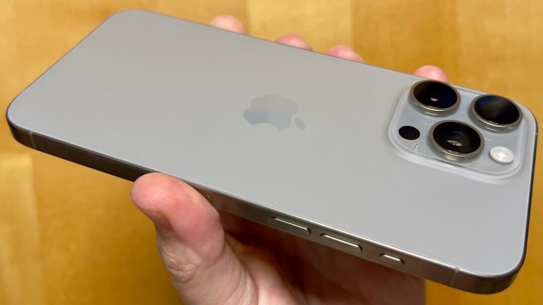ハ*ヤ様 Apple iPhone15 Pro Max Apple、iPhone 15 ProとiPhone 15 Pro Maxを発表 - Apple (日本)