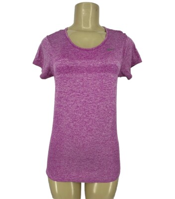 Nike Small Women Pullover Scoop Neck T-shirt Top Short Sleeve Running  K10-18