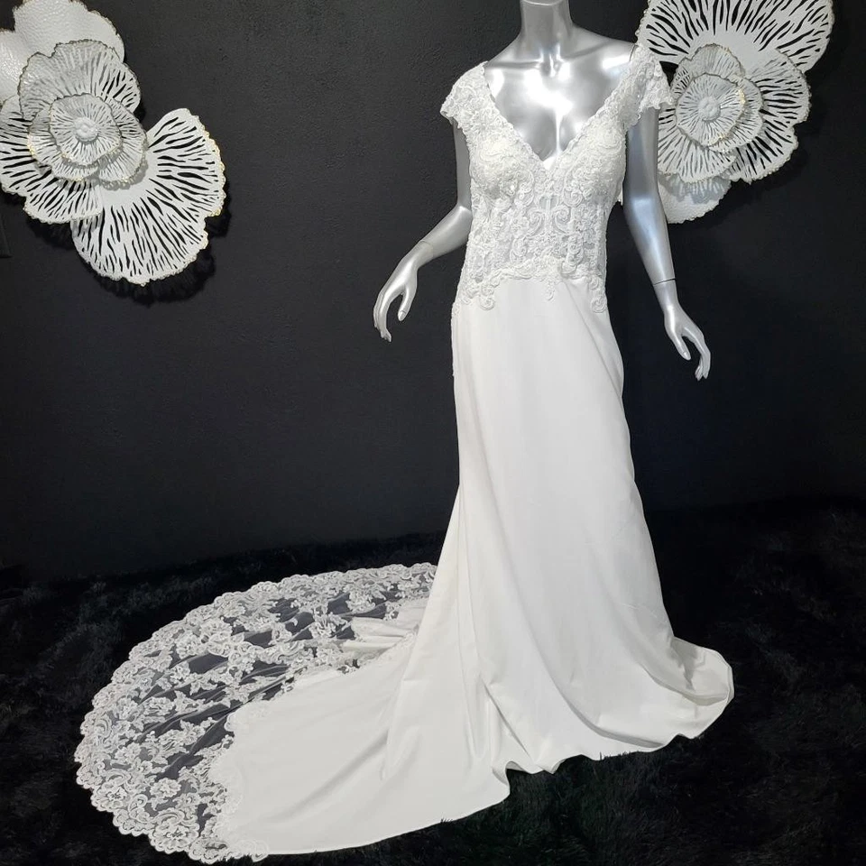 NUEVO CON ETIQUETAS~$1850~STELLA COUTURE~16/18~VESTIDO DE NOVIA BLANCO ROTO BORDADO ENCAJE CON CUENTAS Foto 4 de 4