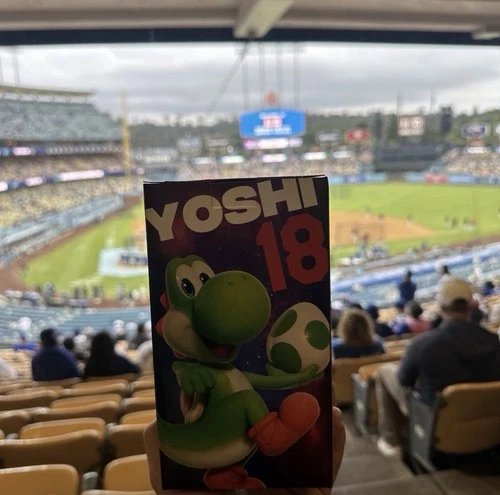 Super Mario Yoshi Collectible Dodgers bobblehead
