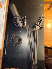 HyperX QuadCast S RGB LED USB Cardioid Microphone - Black With Mic Arm 