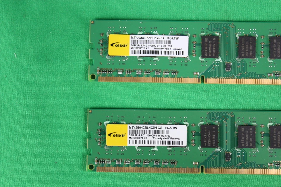 USADO ELIXIR PC3 - 10600U 2 X 2GB 2RX8 4GB TOTAL. M2Y2G64CB8HC5N-CG Foto 3 de 4