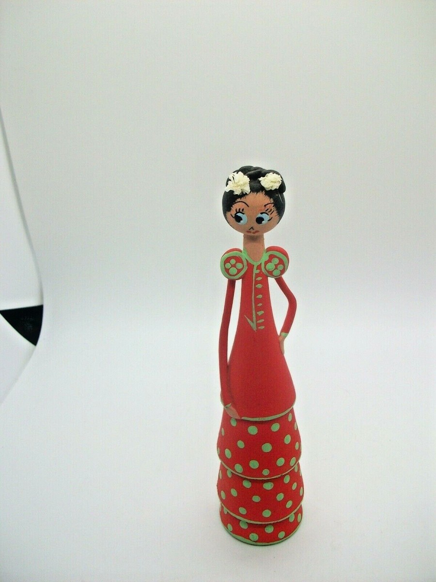 ハンドメイド着せ替え人形　ワインレッドのロングカーデ ハンドメイド着せ替え人形 ワインレッドのロングカーデ Wood Carved