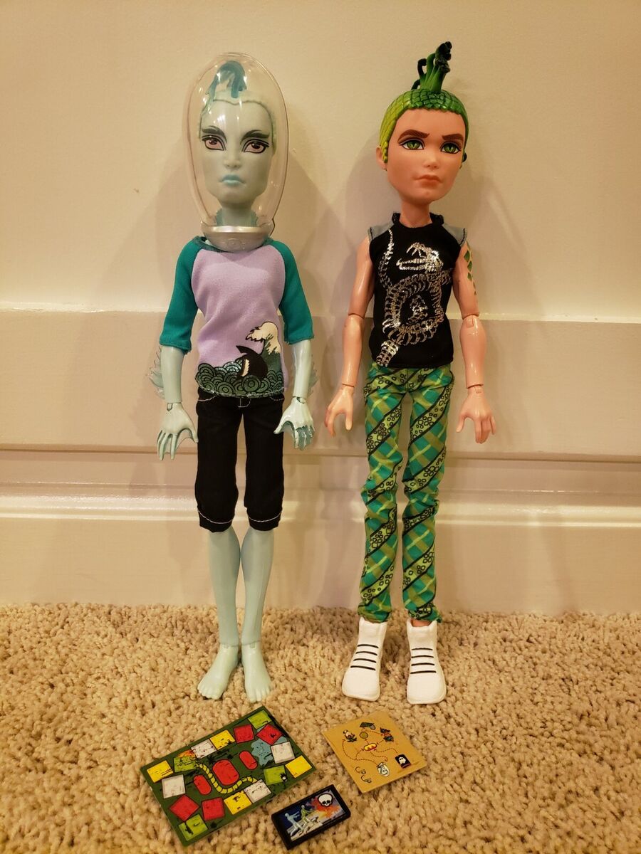 MATTEL Monster High Mansters 2Pack Gil Webber And Deuce Gorgon - Monster  High Mansters 2Pack Gil Webber And Deuce Gorgon . Buy Gil webber and deuce  gorgon toys in India. shop for