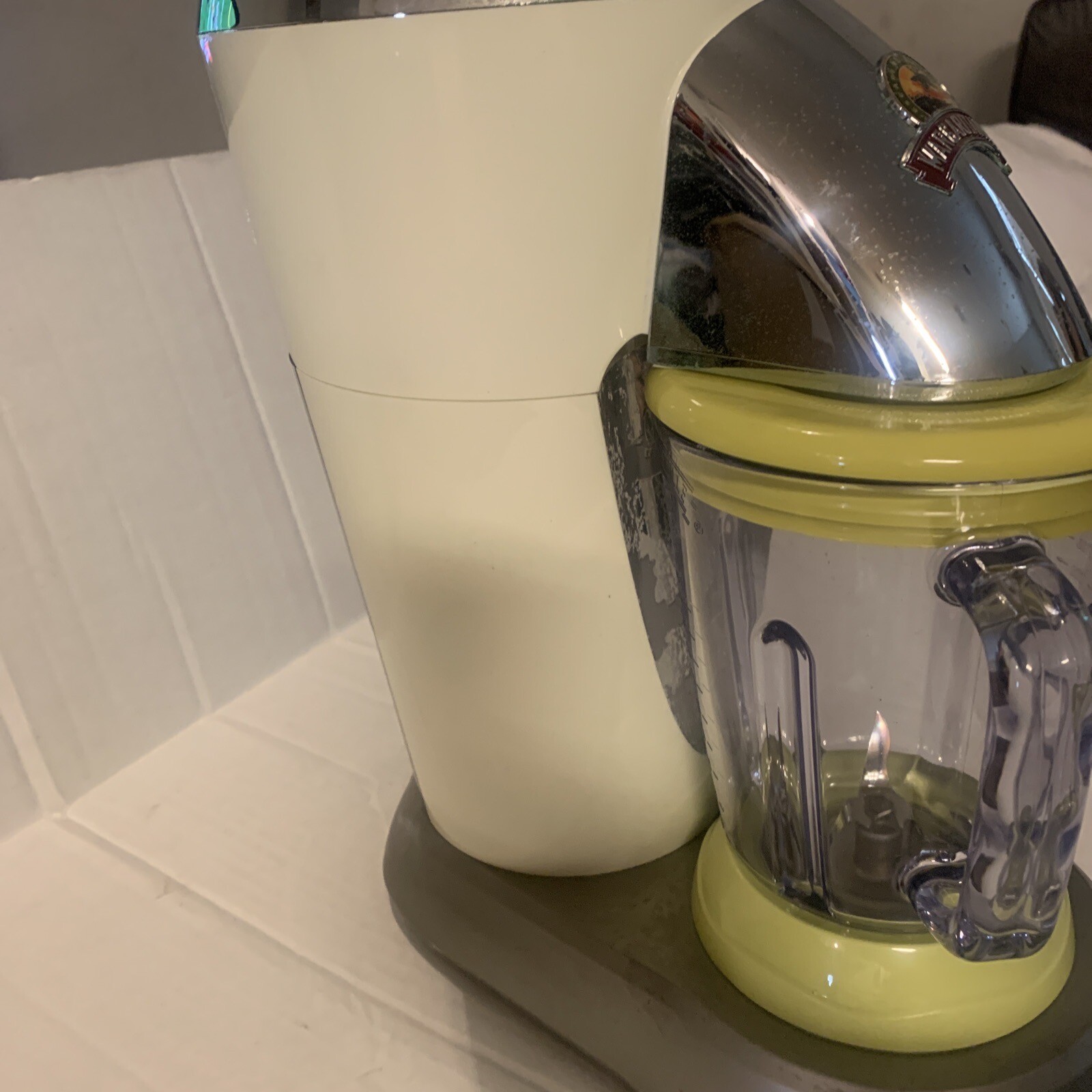 Margaritaville Bahamas Frozen Concoction Margarita Drink Maker Blender