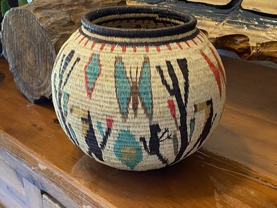 Wounaan Embra Basket Butterflies & Rainforest Creatures Beautiful Colors 7  Tall
