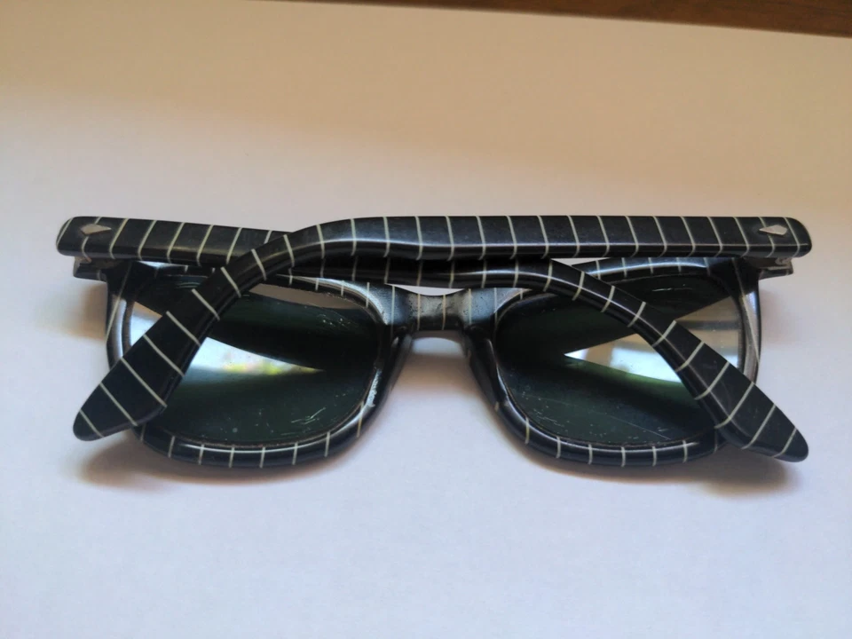 Óculos de sol vintage 1950 American Optical Calobar CP73-46 preto branco listrado com pinos - Imagem 4 de 4
