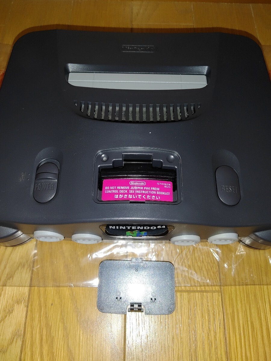 NINTENDO 64 - 【未使用】 任天堂 ニンテンドー64 本体 NUS-001 ポケモンカード未開封 s-l400.jpg