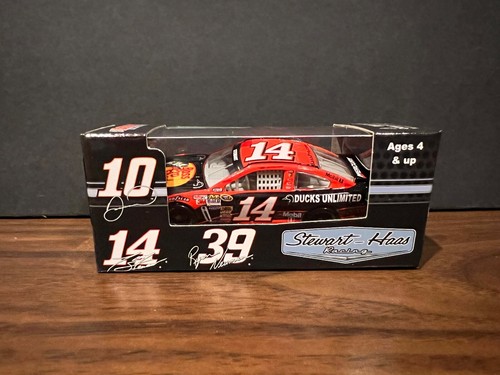 Tony Stewart 2013 #14 Duck Unlimited Chevy SS 1/64 NASCAR CUP - Picture 3 of 3