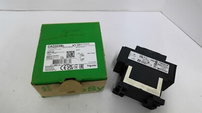 Schneider Electric CAD323BL Control Relay 24 VDC
