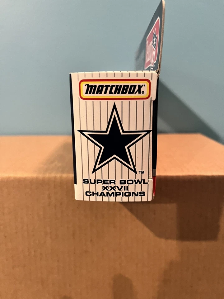 1993 Matchbox Dallas Cowboys Limited Edition Super Bowl XXVII Tractor Trailer - Image 3 of 4