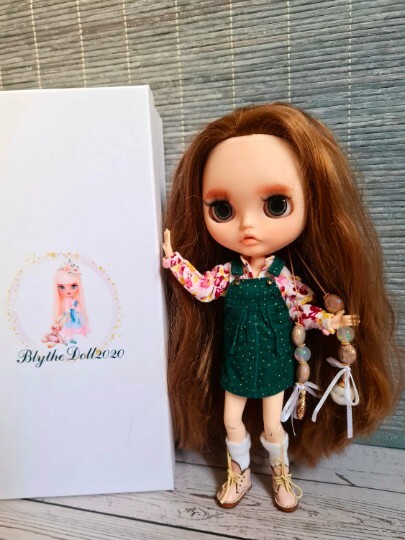 Poupée Blythe Custom – Sculptée à La Main, Base TBL (Pièce Unique, Cadeau)