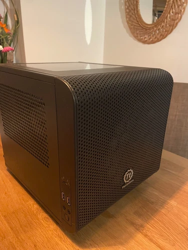 Thermaltake Core V1 Mini ITX Computer Case - Black (CA-1B8-00S1WN-00)